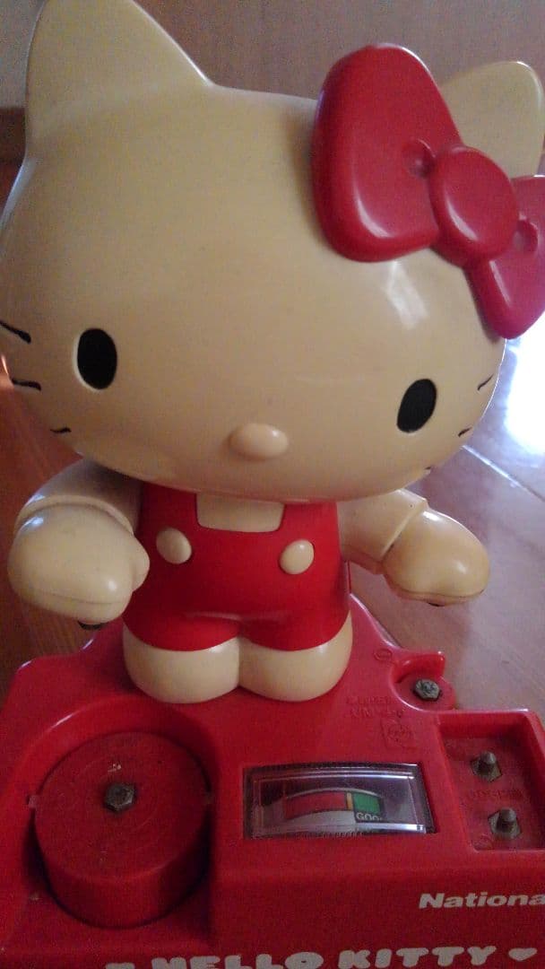 ●40年前のもの●ハローキティー電池測定器