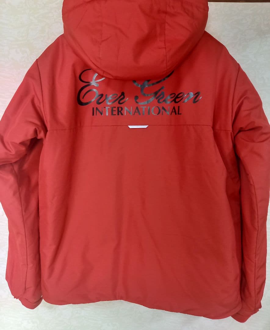 美品　エバーグリーン●E.G.ライトフーディージャケット●Mサイズ　レッド