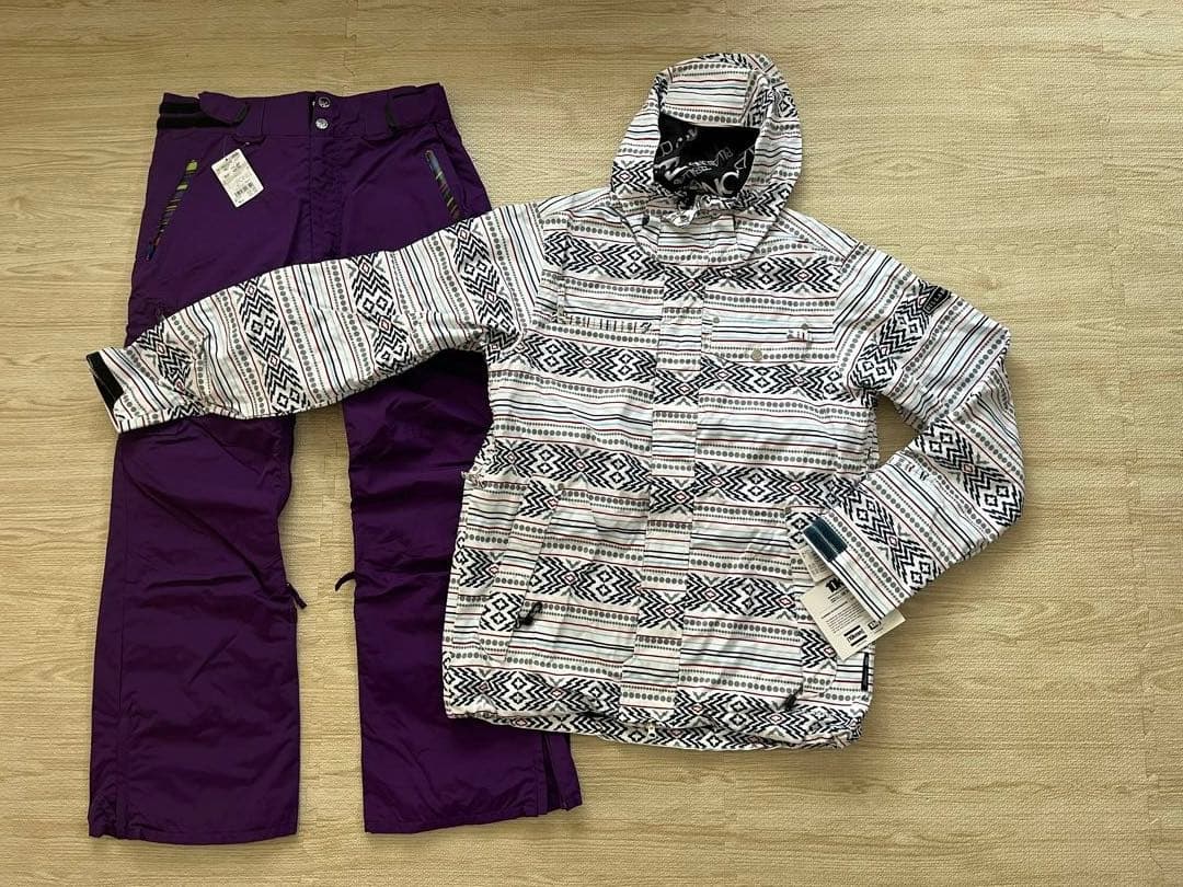 Billabong メンズ　スノーボードウェア 紫色　新品未使用　試着のみ