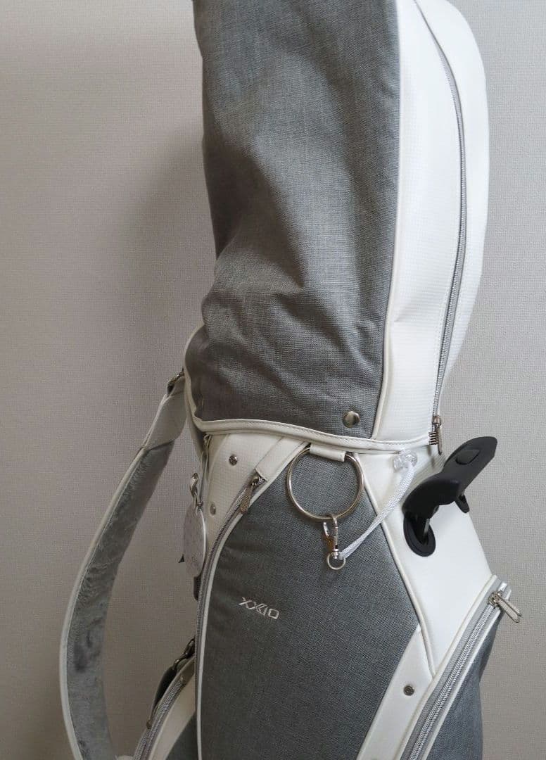 【新品未使用】XXIO キャディバッグ グレー/ホワイト　レディース