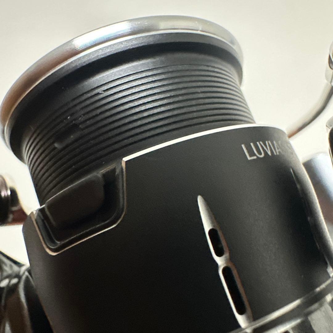 【美品】ダイワ24 LUVIAS ST SF2000SS-Hスピニングリール