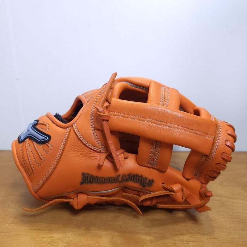 ミズノ 菊池涼介モデル ダイアモンドアビリティクロス 美品 内野用 軟式グローブ