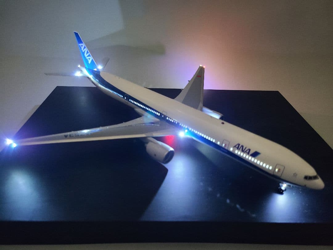 ANA Boeing 777-300 LED仕様 完成品