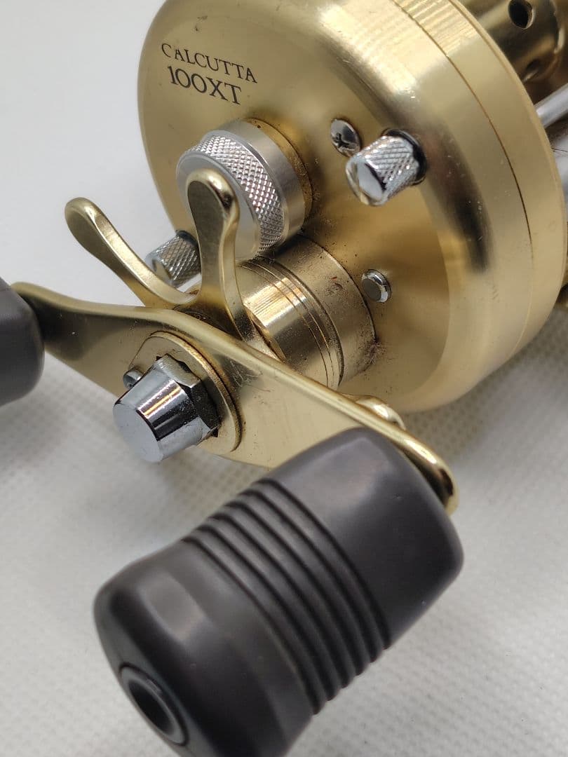 シマノ　カルカッタまとめ売り　100XT/200