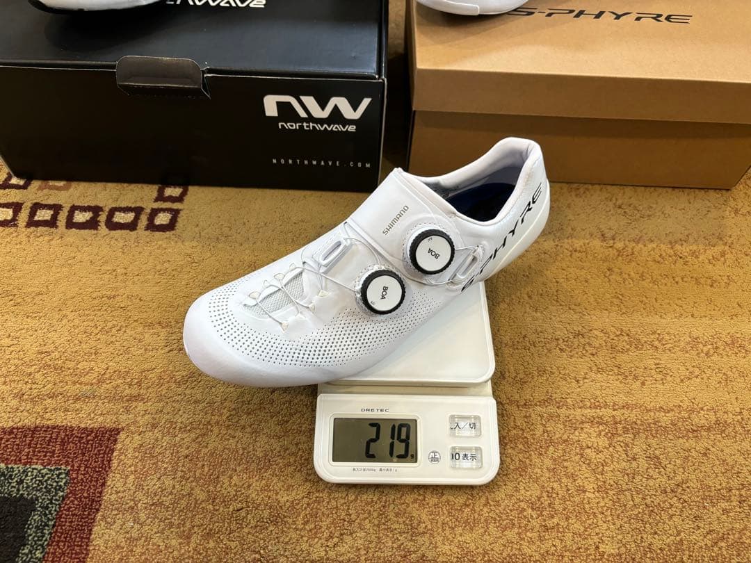 シマノ RC9(SH-RC903) ホワイト ノーマル40.5 SPD-SL