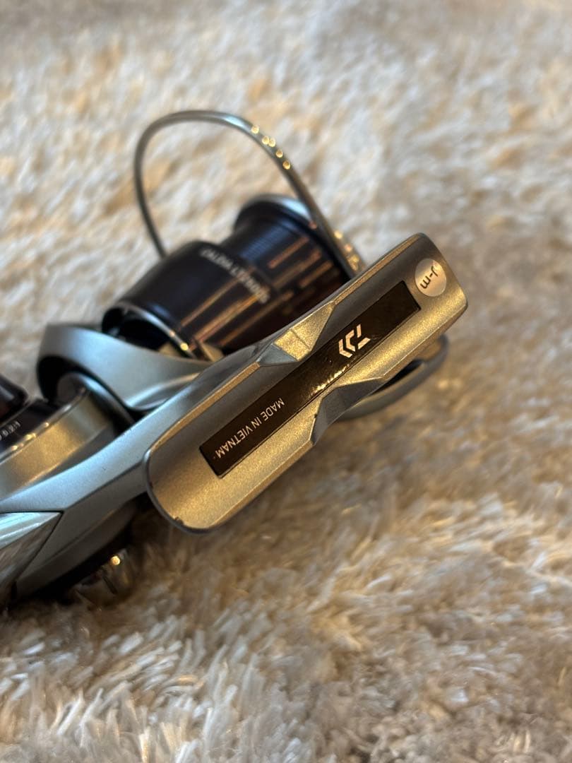 未使用品 25カルディア LT2500S ダイワ CALDIA スタンド付き