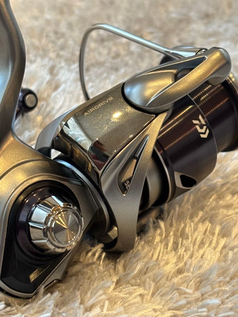 未使用品 25カルディア LT2500S ダイワ CALDIA スタンド付き