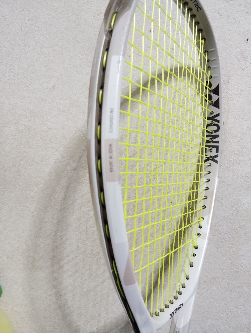 本日限定依頼値下　国内正規品 YONEX VCORE 100 テニスラケット