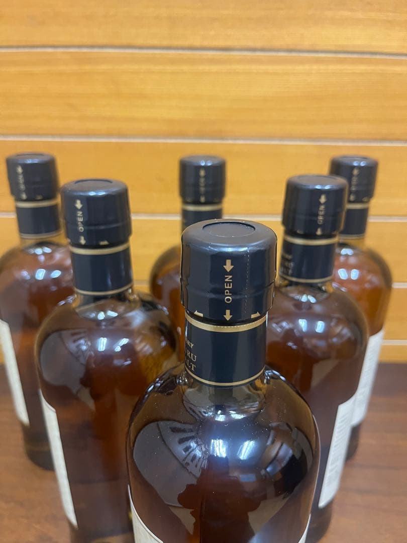 出荷制限中で入手困難　ニッカ竹鶴　700ml 6本箱付