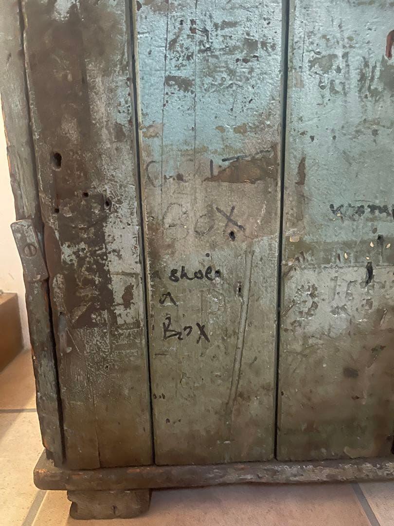 ヴィンテージ 木製本棚・収納キャビネット ペイント剥離・手書き文字あり｜工業系