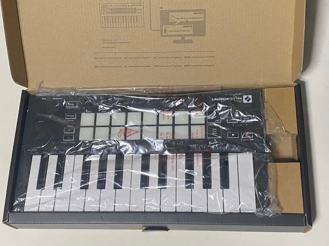 Launchkey Mini Mk3 MIDIキーボード【Ableton付属】