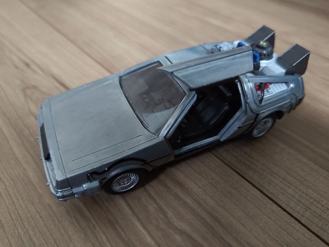 デロリアン1/32スケール 3台セット バック・トゥー・ザ・フューチャー