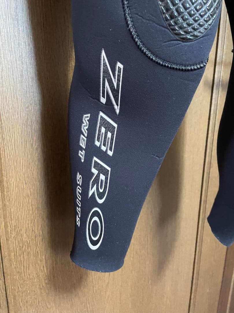 ZERO WETSUITS／ゼロ ウェットスーツ セミドライ　オーダー M相当
