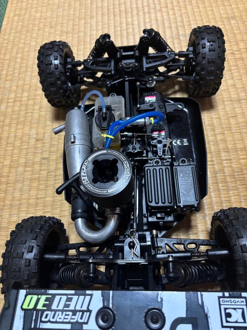 京商インファーノneo3.0工場完成済み1/8 21エンジン4WDレーシングバギ