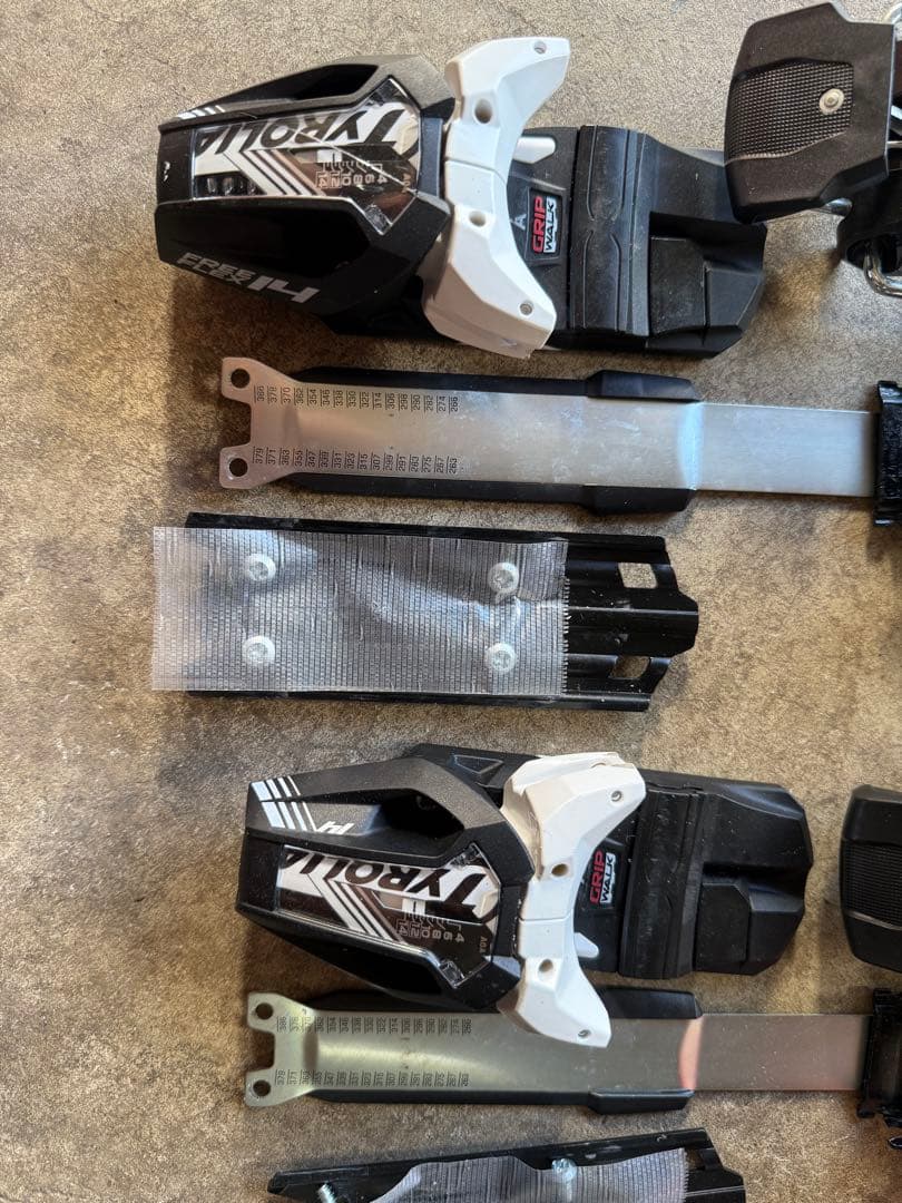 チロリア ビンディング TYROLIA FREEFLEX DEMO 14