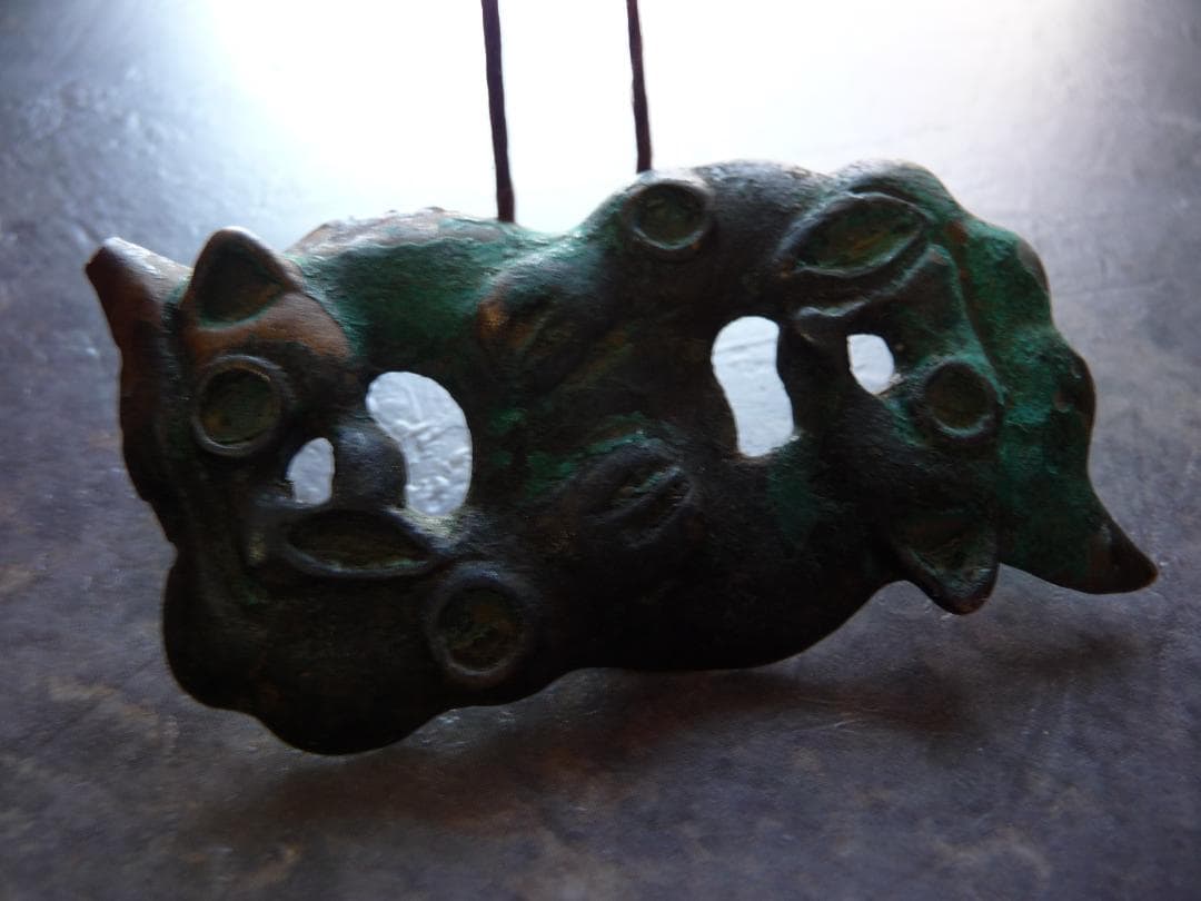 青銅器　オルドス　腰飾り