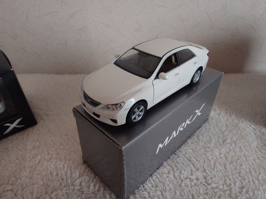 マークX ミニカー　2台セット