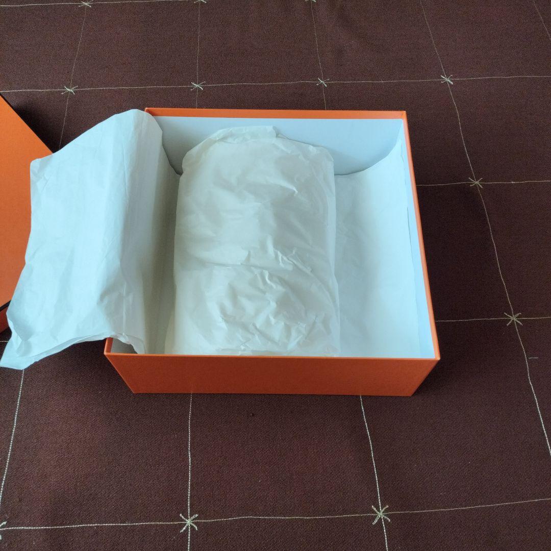 エルメスの箱2 個　レインカバー2個