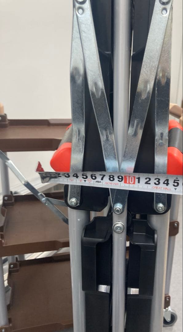 万能折りたたみワゴン　黒か茶か一つお選びください。