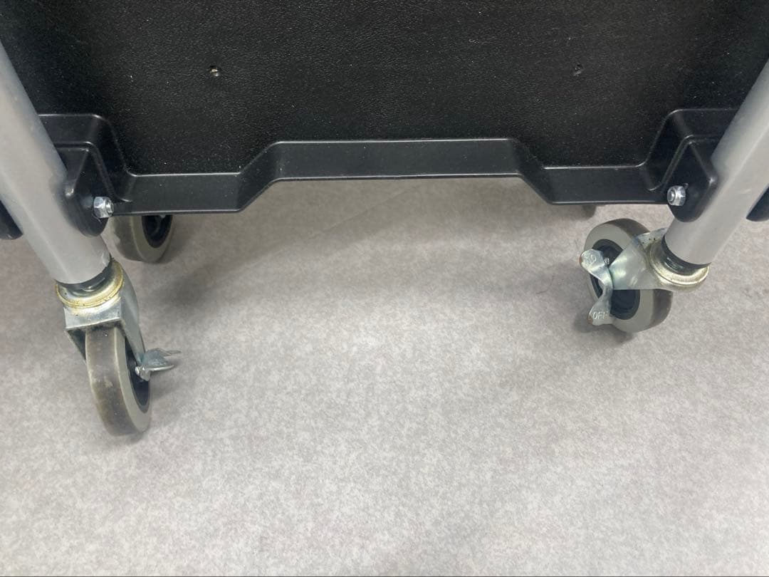 万能折りたたみワゴン　黒か茶か一つお選びください。