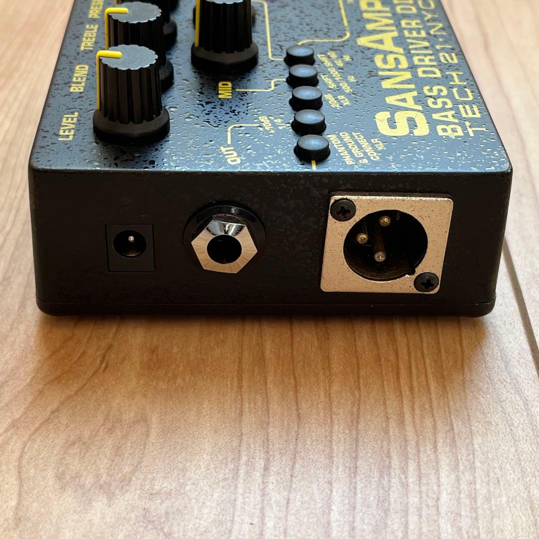 ベース TECH 21 NYC Sansamp BASS D DI