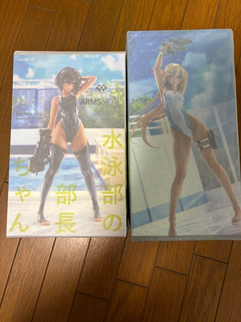 AMAKUNI水泳部のコウハイちゃん青色ラインの水着Ver.部長ちゃん2体セット