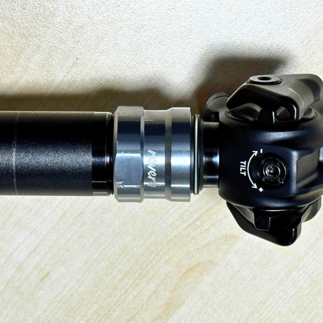 RockShox Reverb AXS ドロッパーシートポスト 170 mm