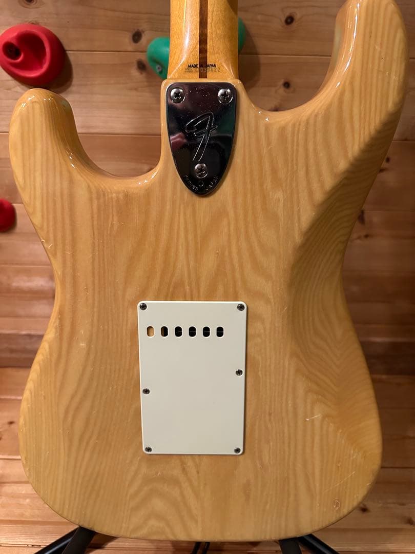 Fender japan Stratocaster 93年モデル　ST72