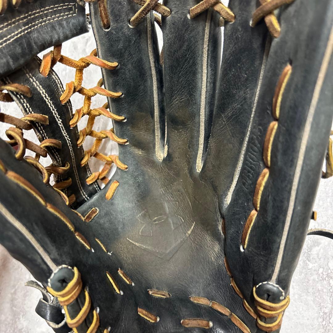 アンダーアーマー硬式外野手用