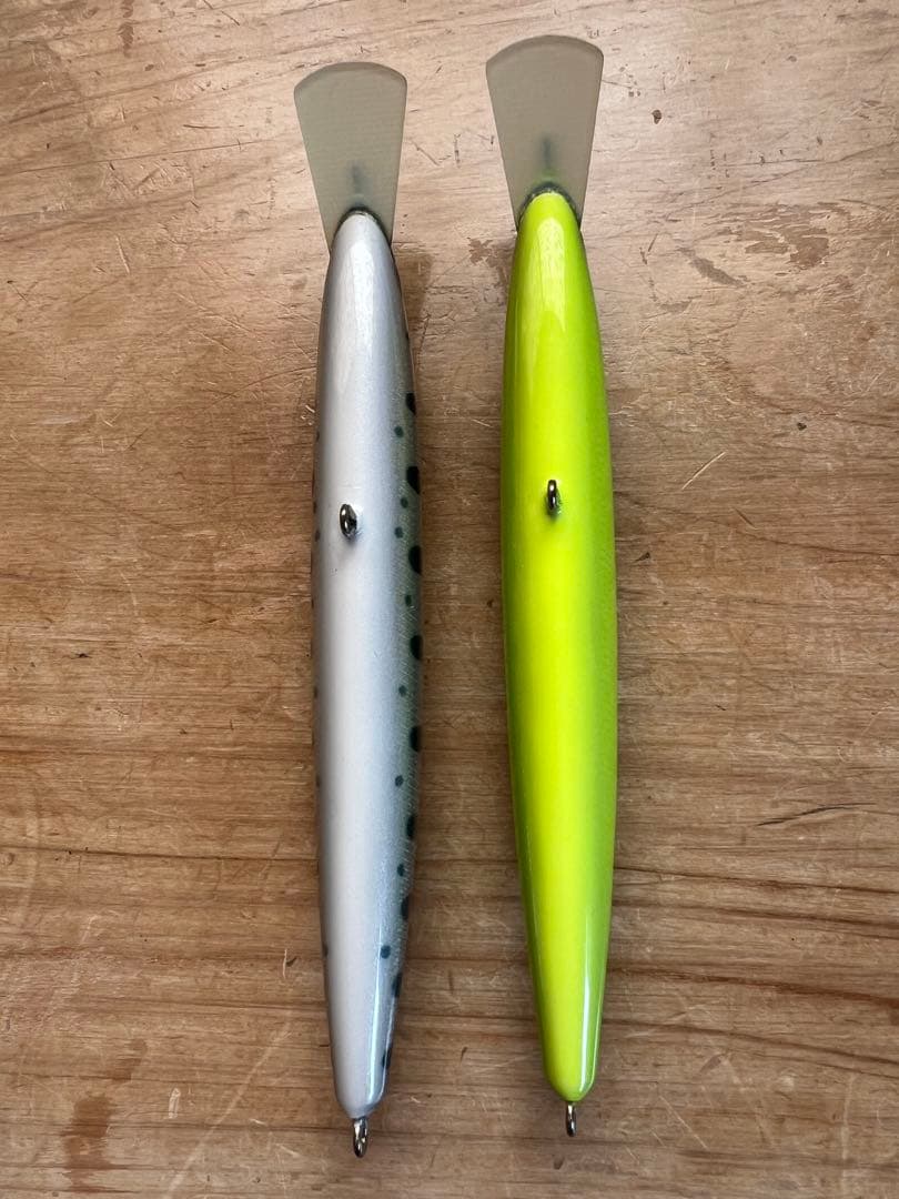 0*4様 サクラマスルアー レプトン　フォトン110MD 2個セット