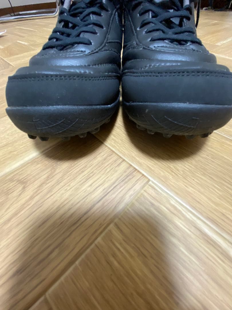 一度着用　ミズノ　モレリアトレシュー27cm