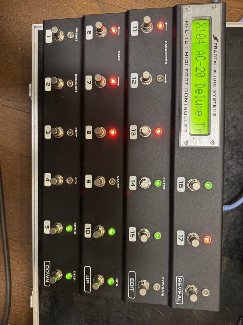 Fractal Audio Axe FX II XL+ & MFC101等