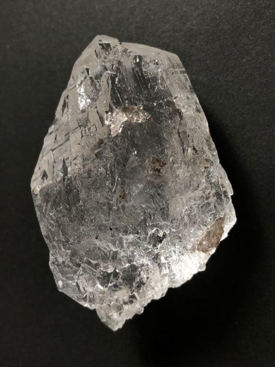 虹入りガーネッシュヒマールカテドラル水晶