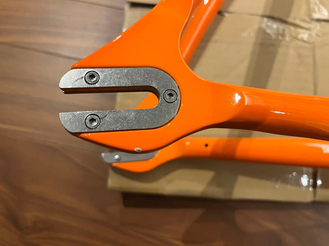 Colossi LOWPRO フレームセット