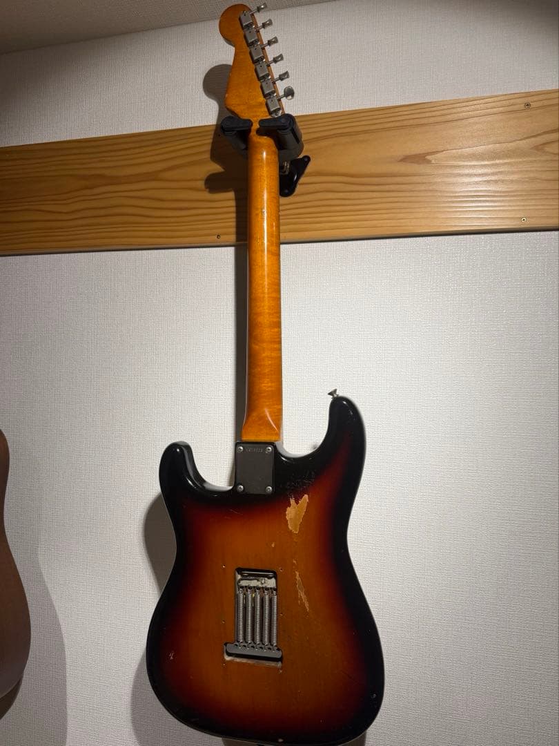 ギター Fender AmericanVintage Stratocaster 1983