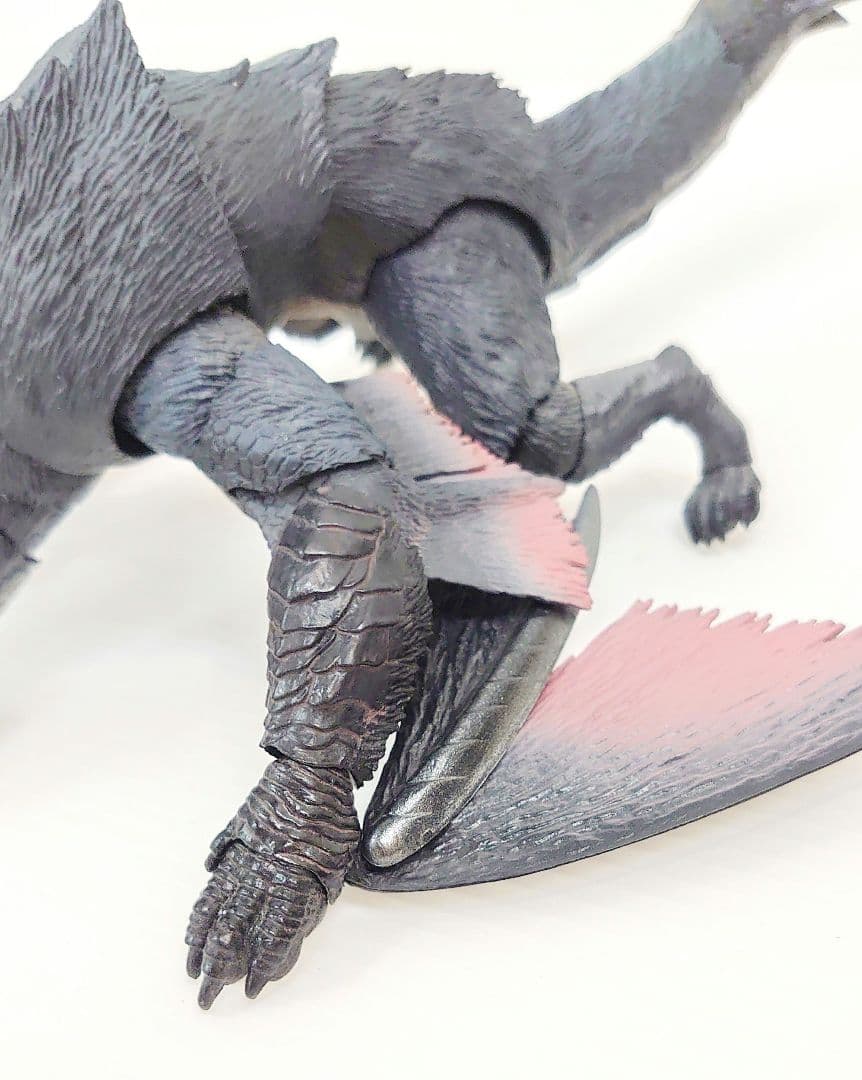 モンスターアーツ　ナルガクルガ　フィギュア　モンスターハンター