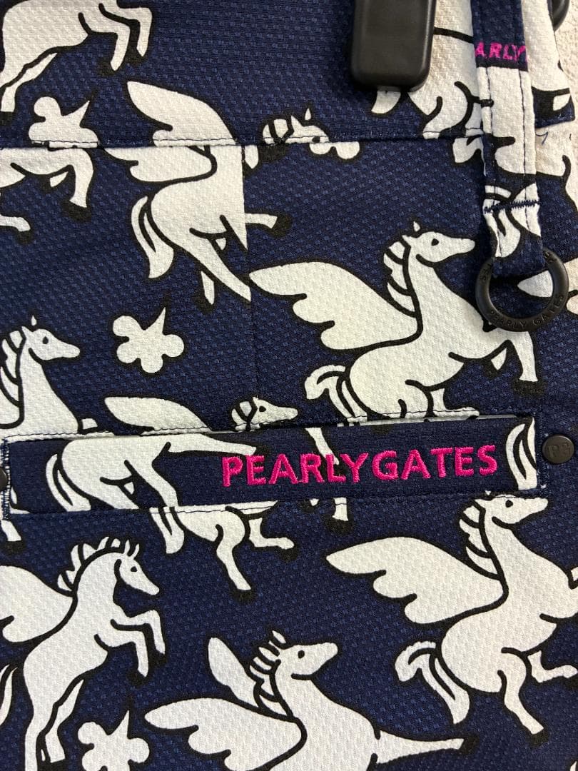 【新品】パーリーゲイツ レディース　ストレッチ　パンツ　ユニコーン柄