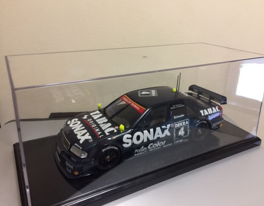 メルセデスベンツ DTM 1/18スケール