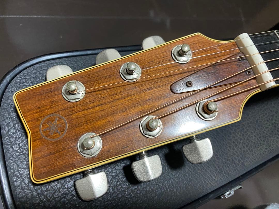 アコースティックギター　yamaha