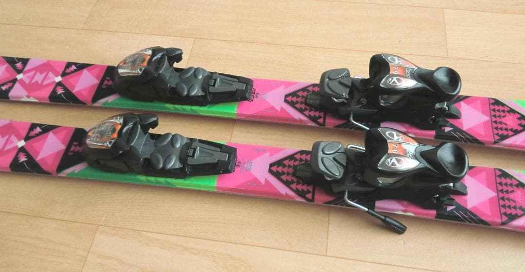 ■■送料無料■K2■ジュニア用スキー4点セット■板136靴24■WAX済■■