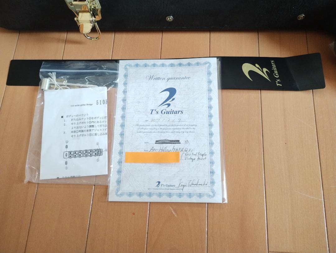 T's guitars ARC Hollow キルトトップ