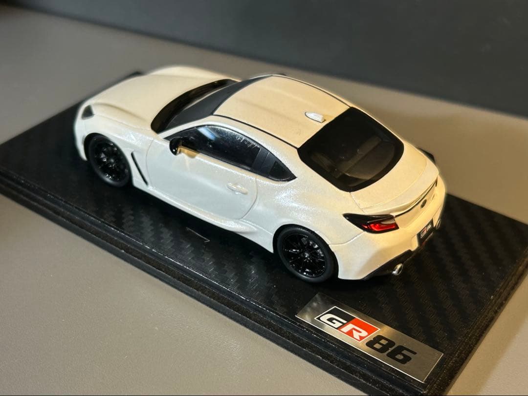 【GR公式品】1/43 Spark トヨタ GR86 クリスタルホワイトパール