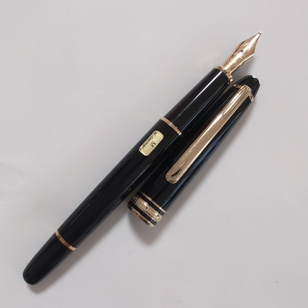 モンブラン　万年筆　黒　未使用　レザーケース