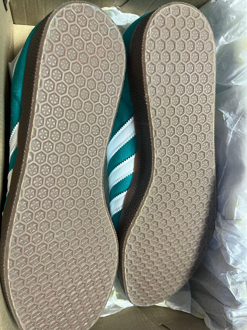 Adidas originals ガゼル　リバプール　海外限定26.5cm