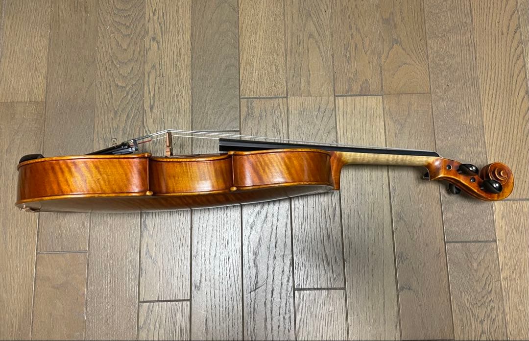 美しい虎杢の丁寧に作られたヴィオラ、15.5インチサイズです。