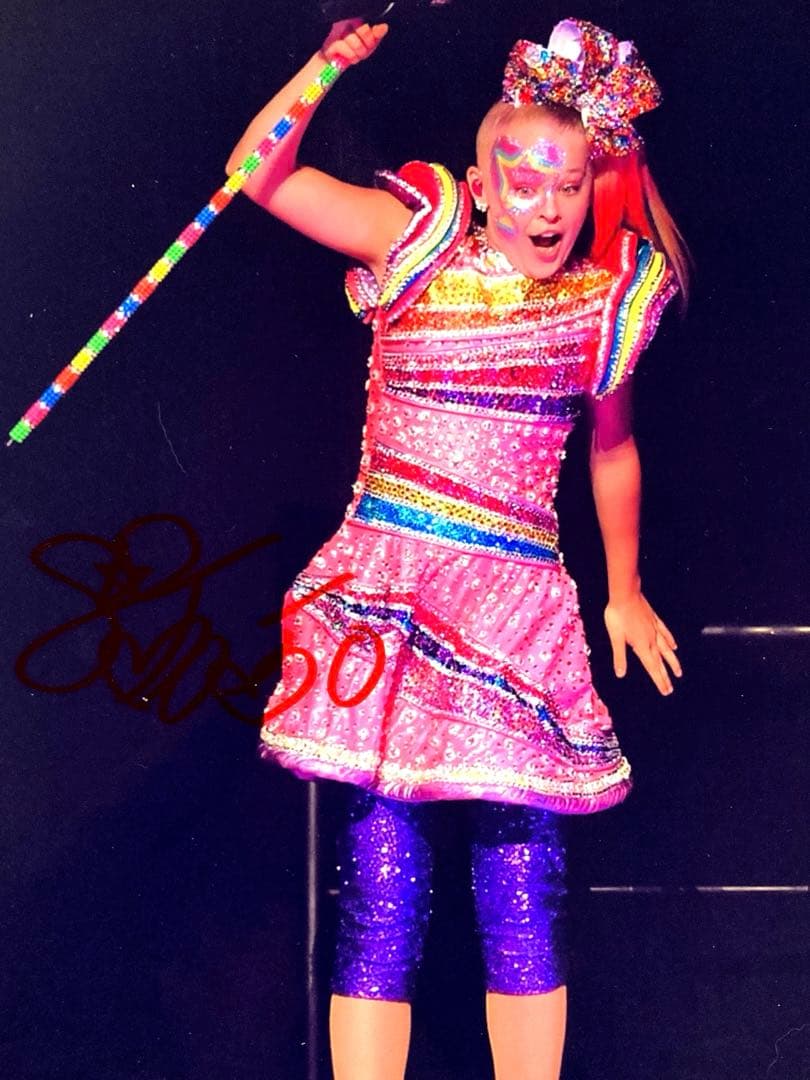 ジョジョシワ直筆サイン入り超大型写真…