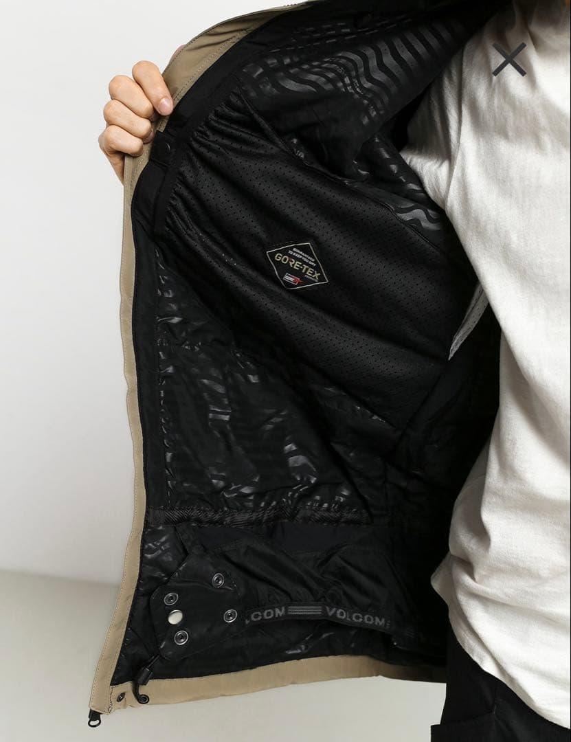 VOLCOM GORE-TEXジャケット ベージュ