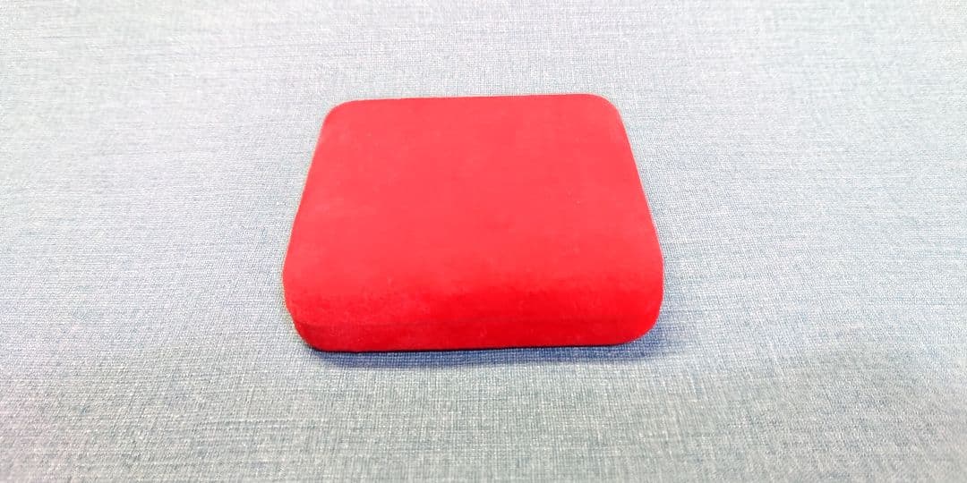 第百二十四第　天皇陛下　即位五十年　奉祝　純銀1000　約36g　メダル