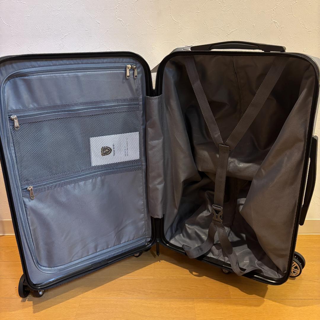 新品半額 日本ブランド スーツ キャリーケース Mサイズ 68L シルバーグレー