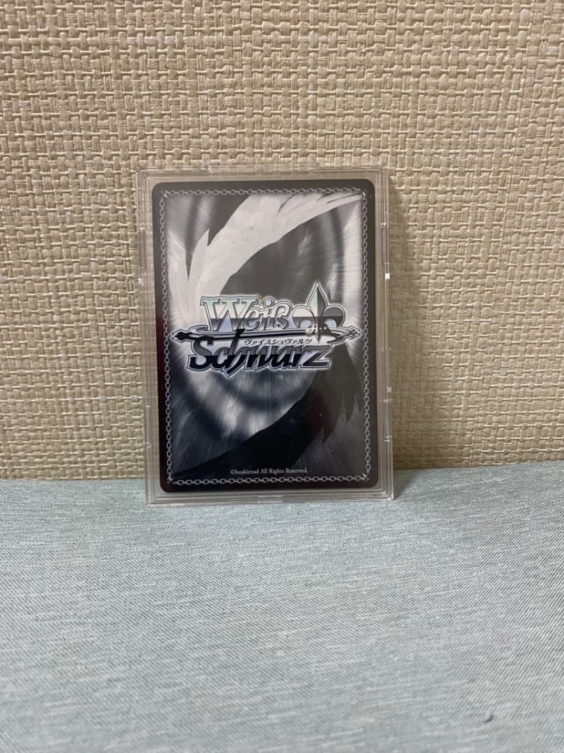 潤羽るしあ サイン入りカード